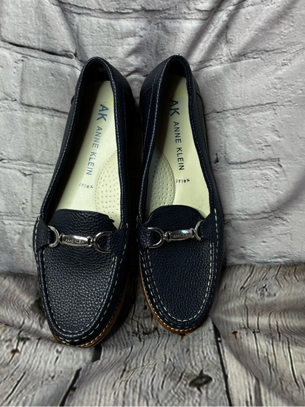 Anne Klein iFlex Loafers Women’s 9M Navy Blue Pebbled Bit Slip-On Driving Flats - Picture 2 of 9